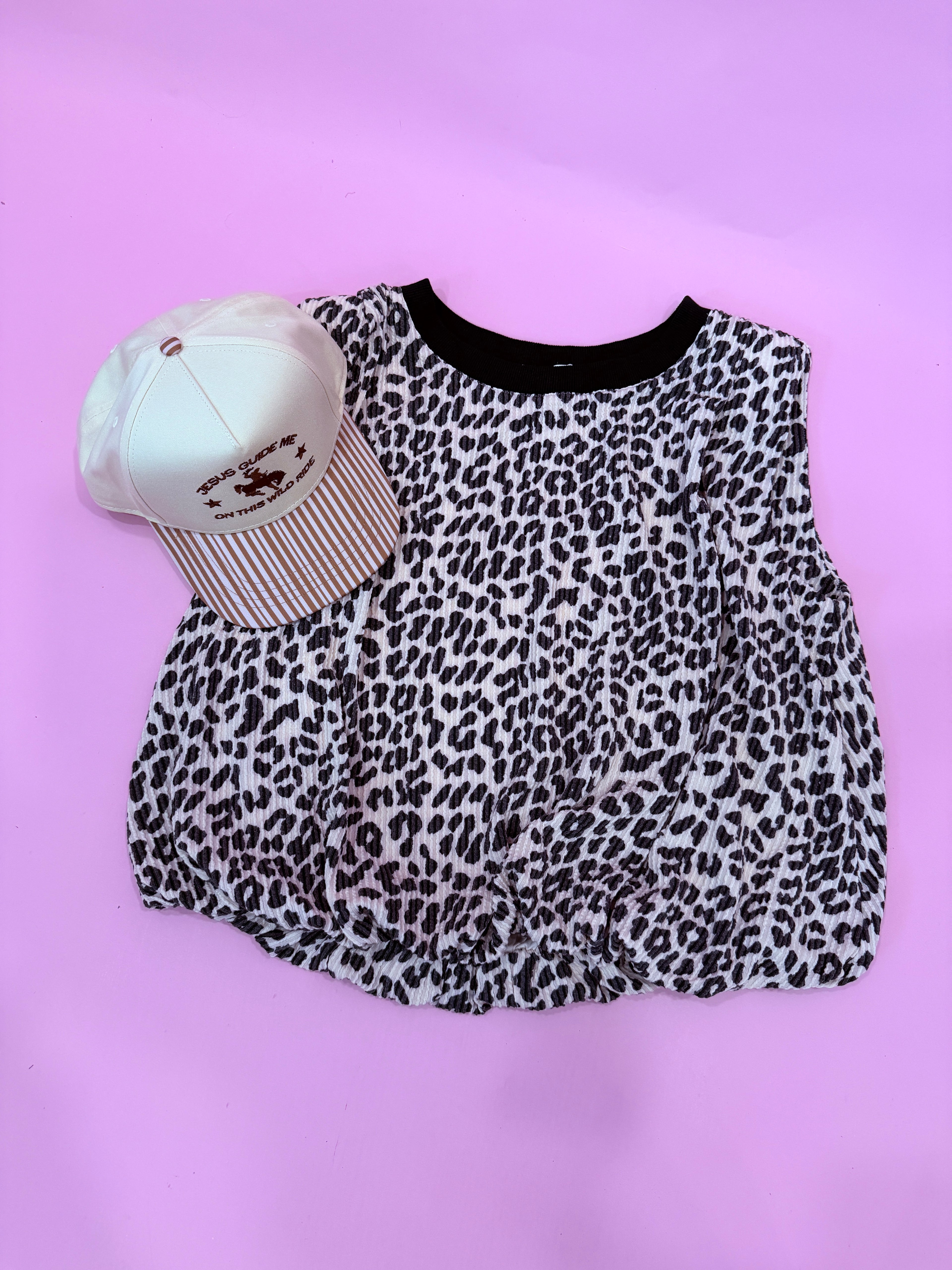 Textured Leopard Printed Knit Sleeveless Top