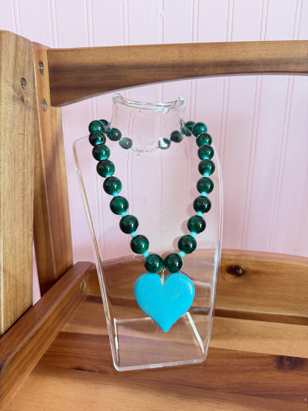happy heart chunky necklace